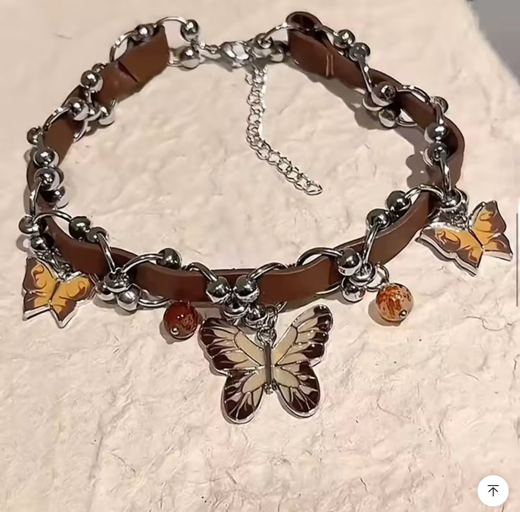 Collar fairy brown