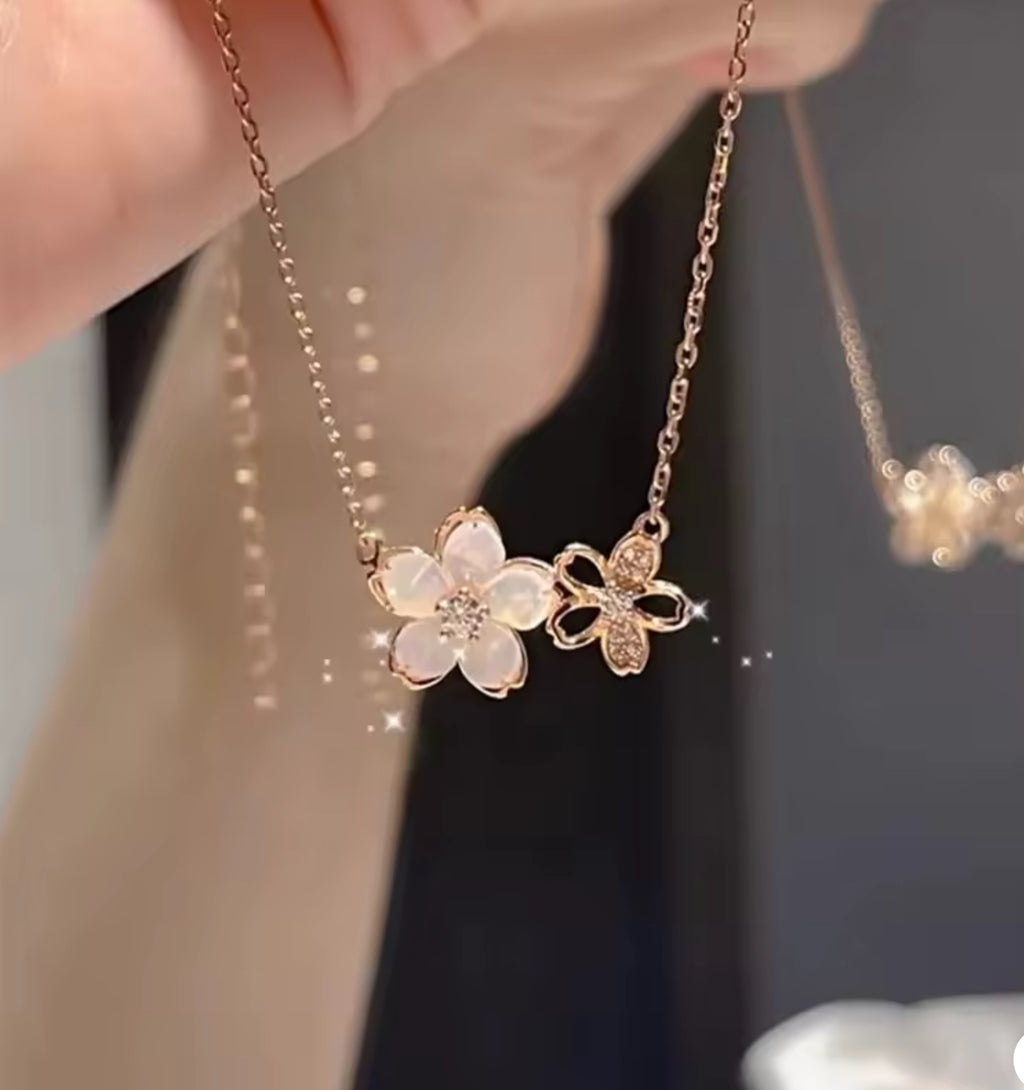 Collar flor de cerezo