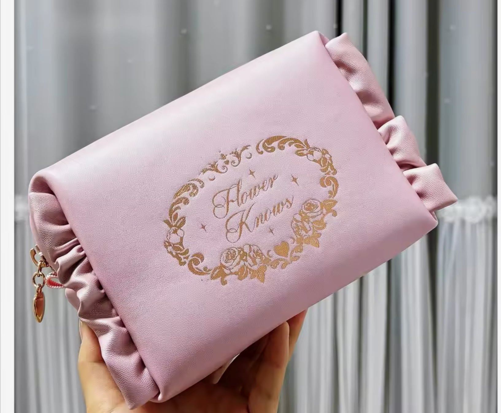 Neceser flowers nows